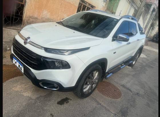 FIAT TORO 2.0 16V TURBO DIESEL RANCH 4WD AT9